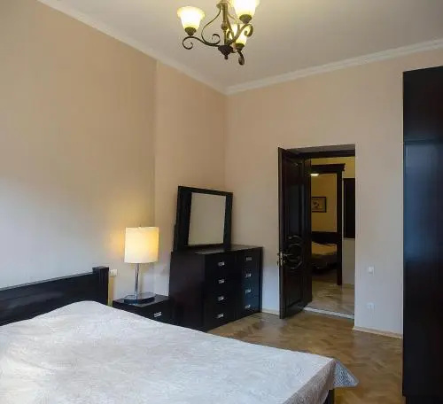 Цены на TiflisLux Apartment - Old City в Тбилиси
