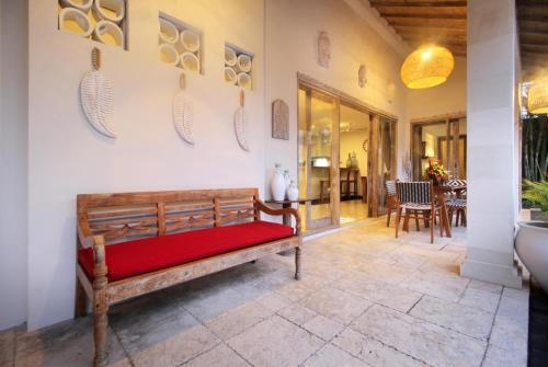 Villa Ananda 4 — отель в Кута, Индонезия