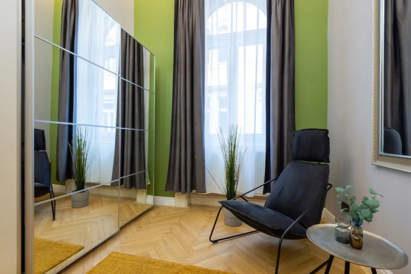 Цены на Budapest Holidays Courtyard в Будапеште