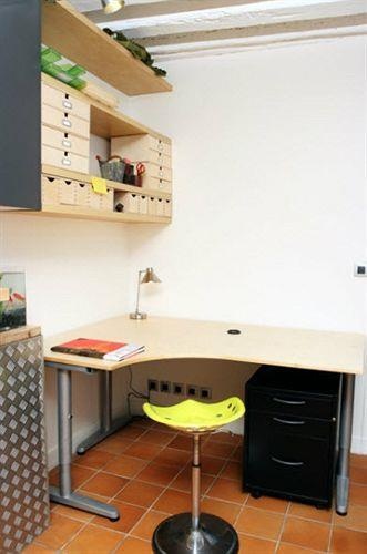 Appartement St Denis — отель в Париже, Франция