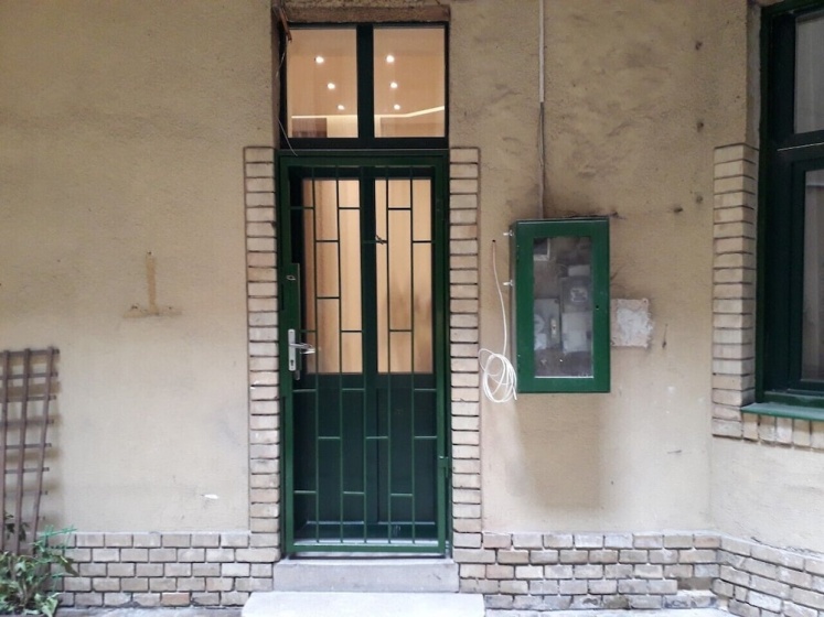 Squares and Dots Apartment — отель с удобным расположением в Будапеште