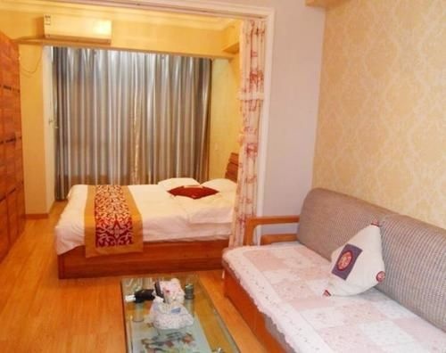 Zuoan Classic Fashion Apartment — отель с удобным расположением в Даляне