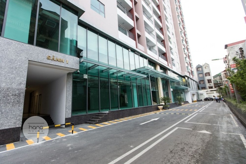 ONE 18 Ngoc Lam Apartment — отель с удобствами в Ханое