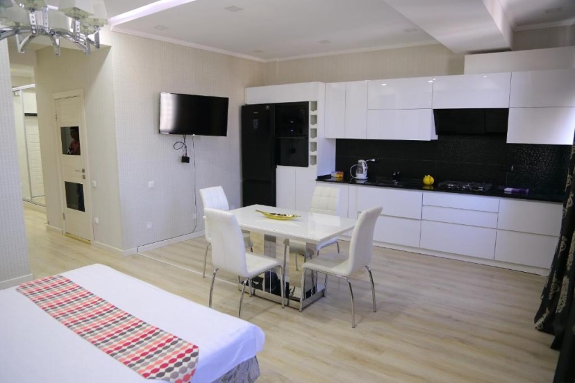 Royal Gold Apartment Bishkek — отель с удобным расположением в Бишкек