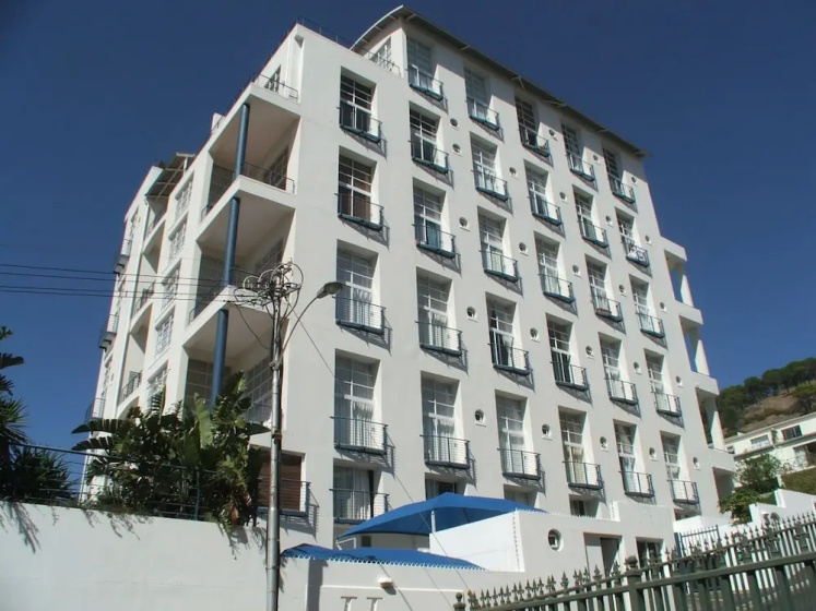 Harbour Terrace Apartments by CTHA — забронировать отель в Кейптауне
