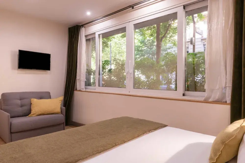 Magnificent Apartment - 2br/7p - Auteuil — забронировать отель в Париже