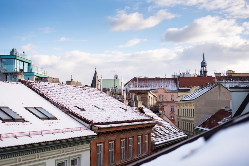 Luxurious apartment on Castle Square — отель с удобствами в Праге