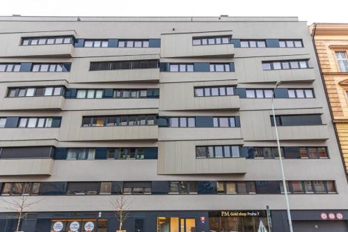 Цены на Apartment Oscar With Garage в Праге