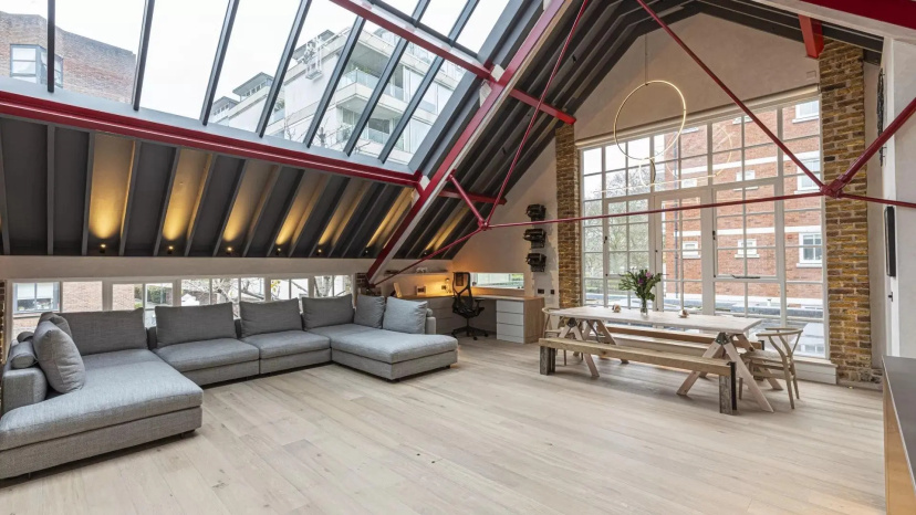 Stylish 2-bed loft apartment near Battersea Park, South London — отель с удобным расположением в Лондоне
