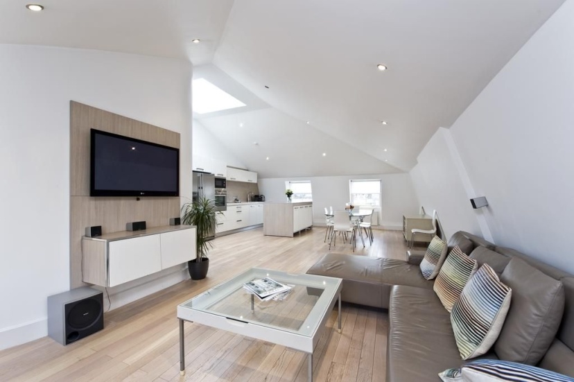 Supercity Nevern Place — забронировать отель в Лондоне