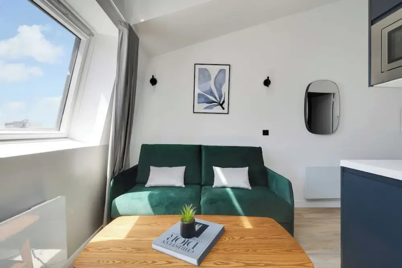 Intimate Apartment - 1br/4p - Ste Marguerite — забронировать отель в Париже
