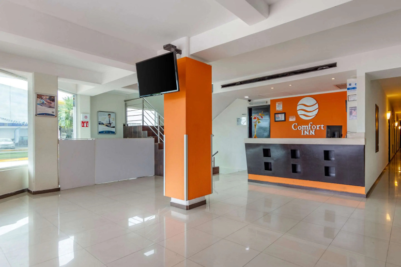 Comfort Inn Cancun Aeropuerto - Hotel in Cancún - Photo 2