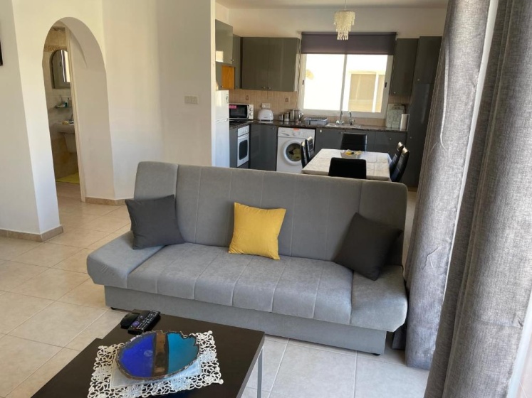 Sirena Sunrise 120 — комфортный отель в Пафос