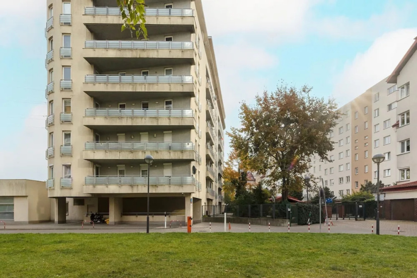 Cozy Apartment Near Airport by Renters — отзывы гостей и цены