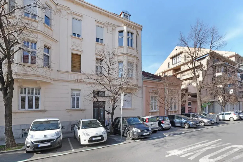 Ikar Apartments — отель с удобствами в Белграде