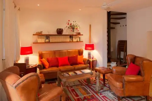 Traveling To Lisbon Baixa Apartments — забронировать отель в Лиссабоне