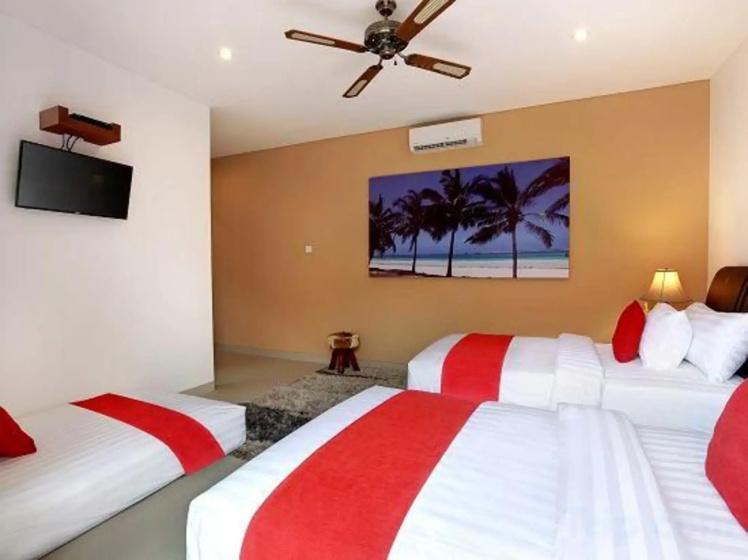 Lucia Villa Seminyak Beachside 4 — отель в Кута, Индонезия