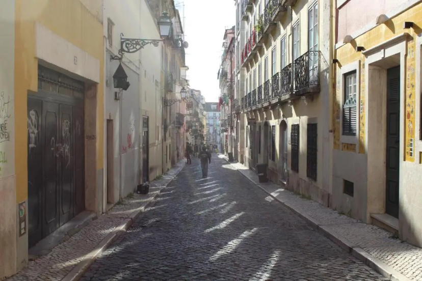 Цены на FADO Bairro Alto - SSs Apartments в Лиссабоне