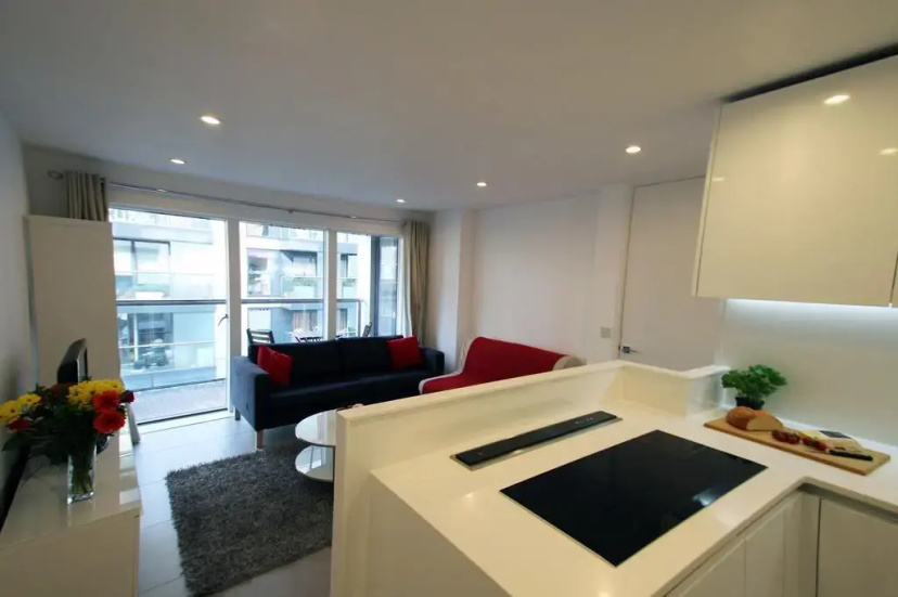 One Bed Serviced Apt in Barbican — забронировать отель в Лондоне