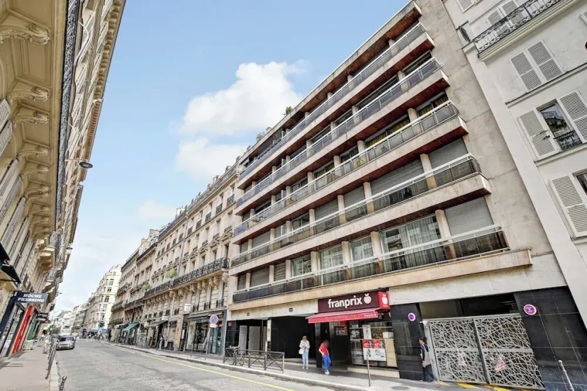 Charming Studio - 2P - Balcony - Saint Honore — забронировать отель в Париже