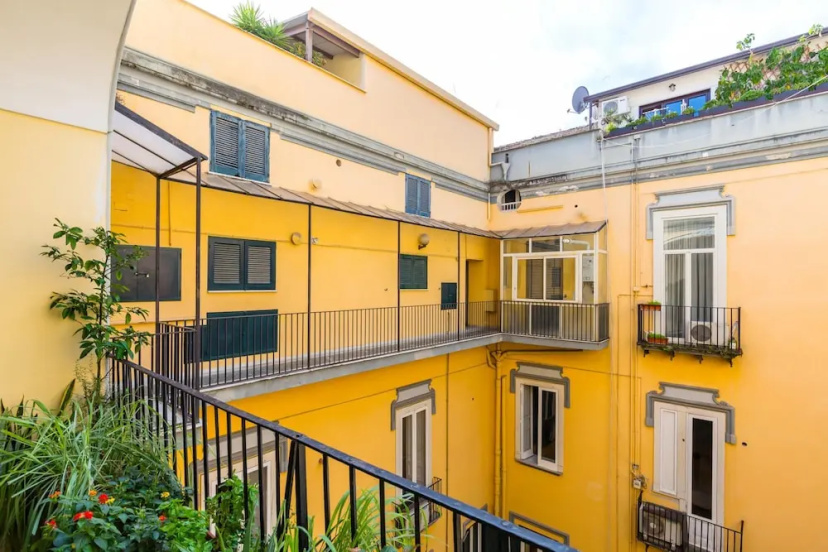 Цены на Apartment Mavi al Museo Archeologico by Wonderful Italy в Неаполе