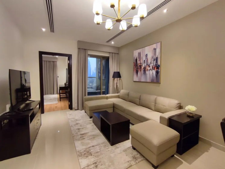 SuperHost - Downtown Apartment With Charming Park Views — отель с удобствами в Дубае