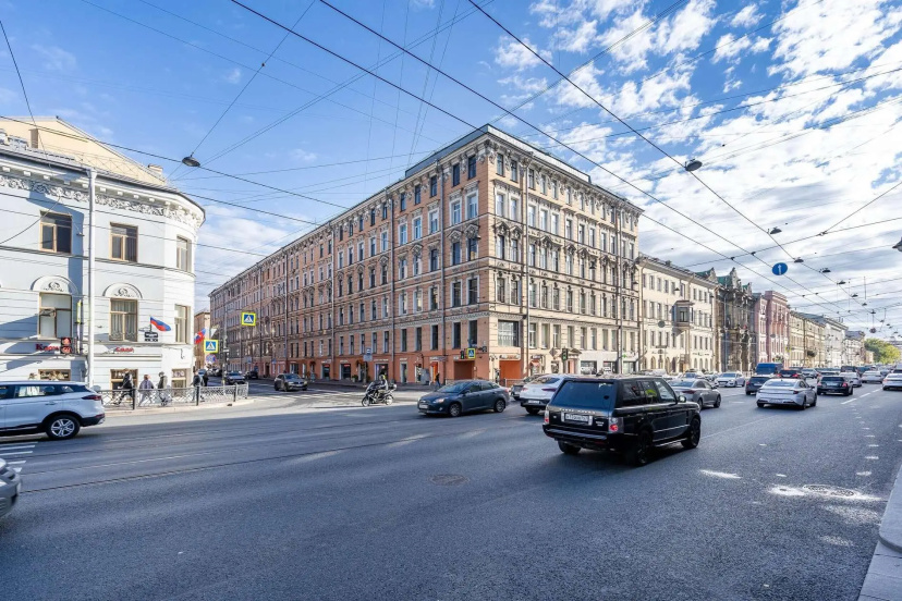 Цены на Метры в центре на улице Некрасова 1/38 в Санкт-Петербурге