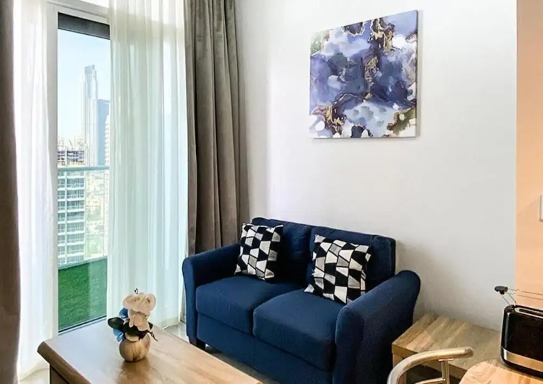 Mh- Spectacular 1 Bhk Burj Khalifa View Ref 24018 — отель с удобным расположением в Дубае