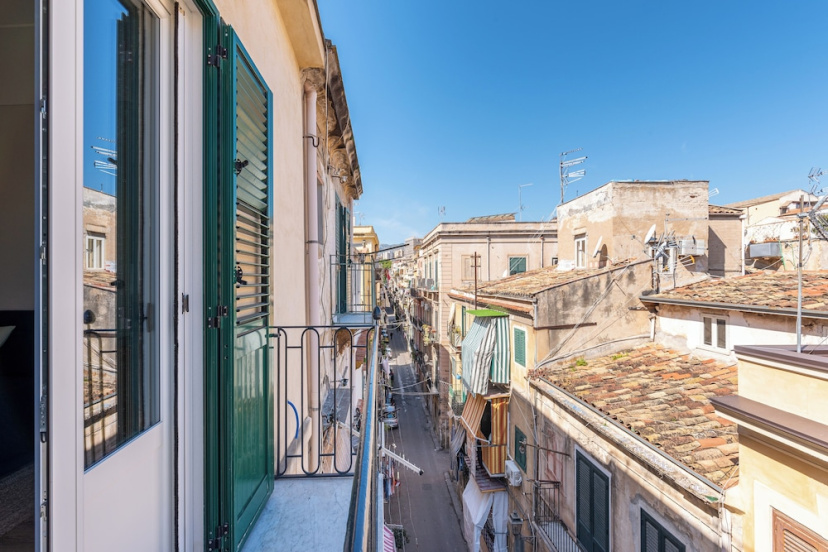 Цены на Porta di Castro Apartment with terrace в Палермо