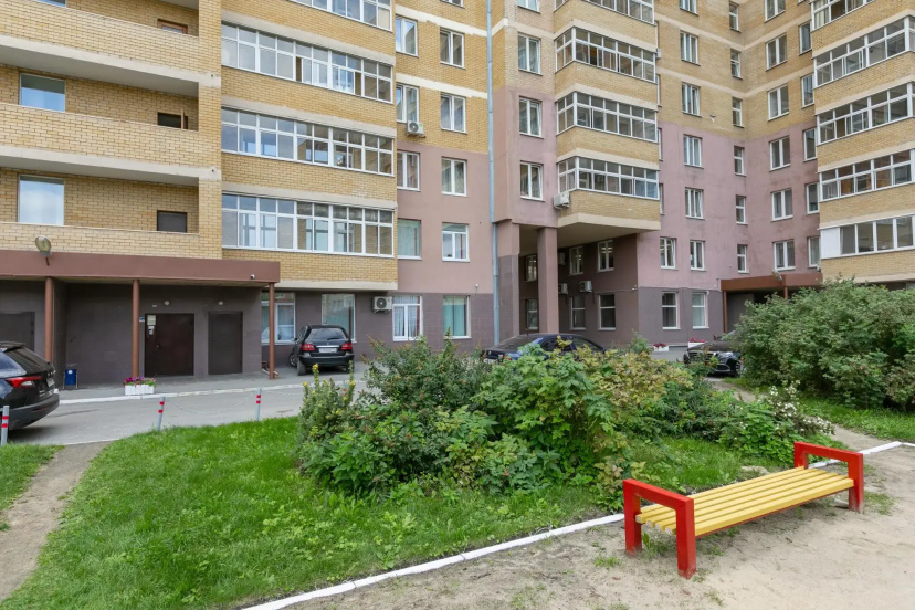 Этажидейли на улице Крауля 44 — забронировать отель в Екатеринбурге