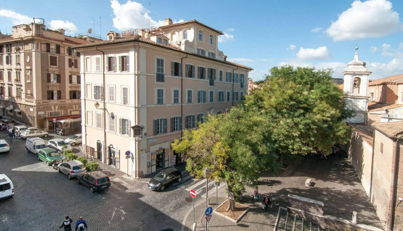 Colosseum apartments - Roman Forum area — забронировать отель в Риме