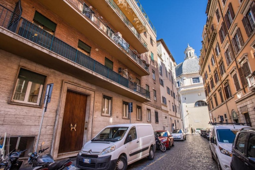 Цены на Popolo accommodation - Central apartment в Риме