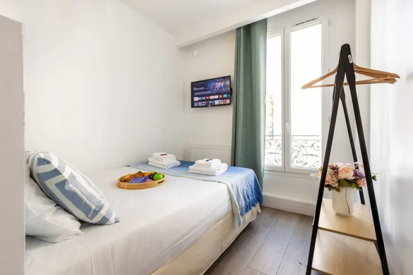 Cosy Room - 2P - Eiffel Tower / Champs de Mars — отель в Париже, Франция