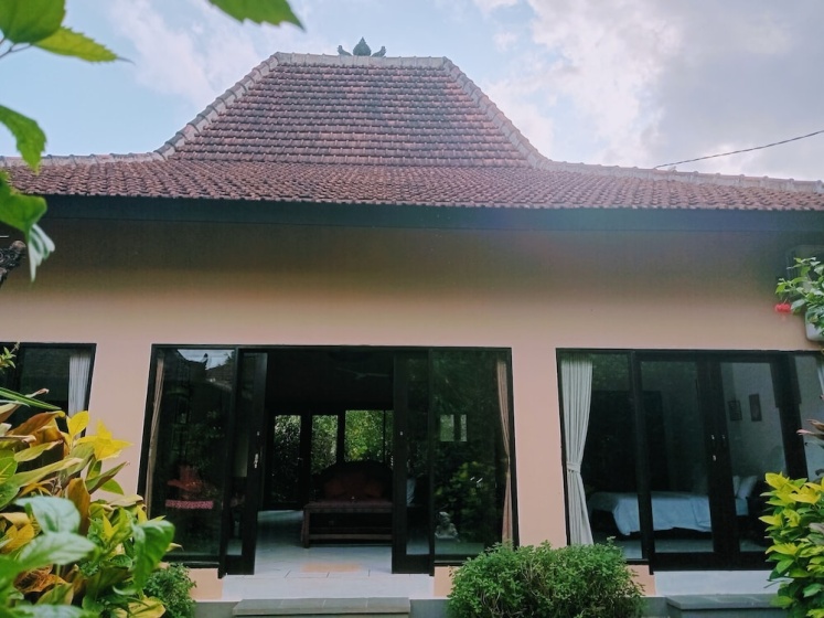 Ambary Ubud Private Courtyard Villa 3 — отель в Убуде, Индонезия