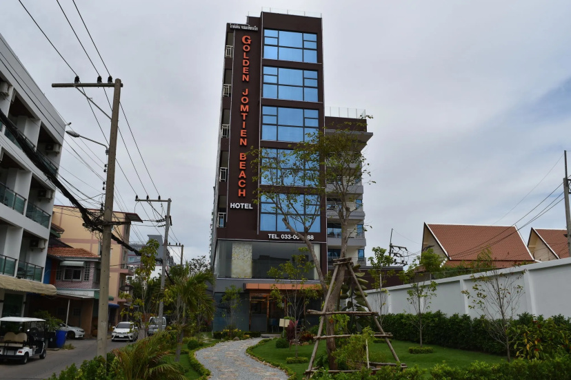 Golden Jomtien Beach Hotel — отзывы гостей и цены