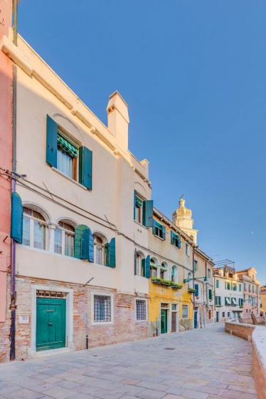 Venezianamente - Dimora Furlani Canal view — отель с удобным расположением в Венеции
