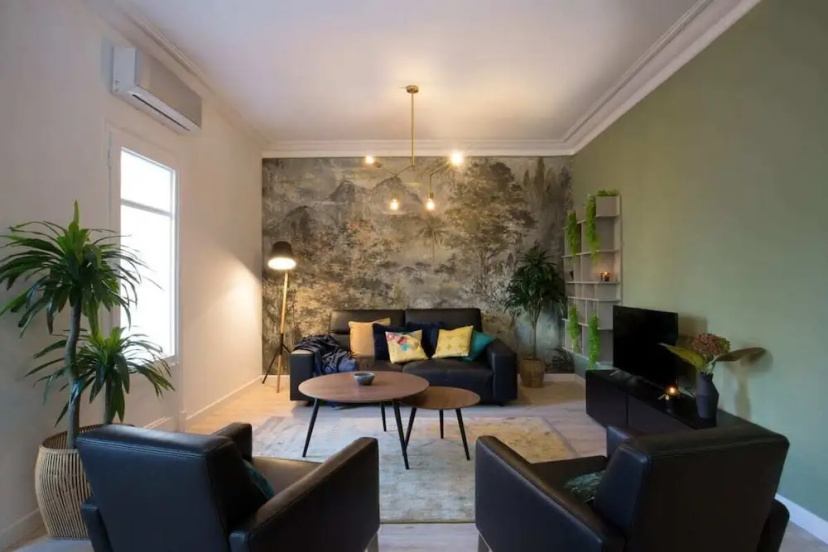 Luxurious Decor 4bdr Apt in Central, Eixample — комфортный отель в Барселоне