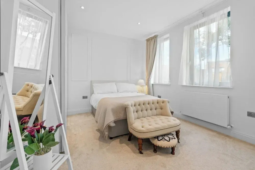 London Road Apartment in Isleworth — забронировать отель в Лондоне