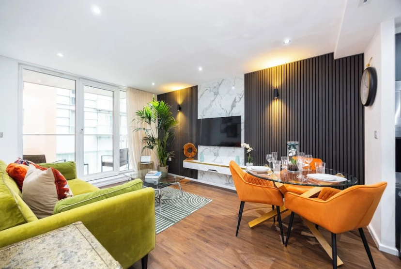 Цены на Crowne Views One Bed Apartment в Лондоне