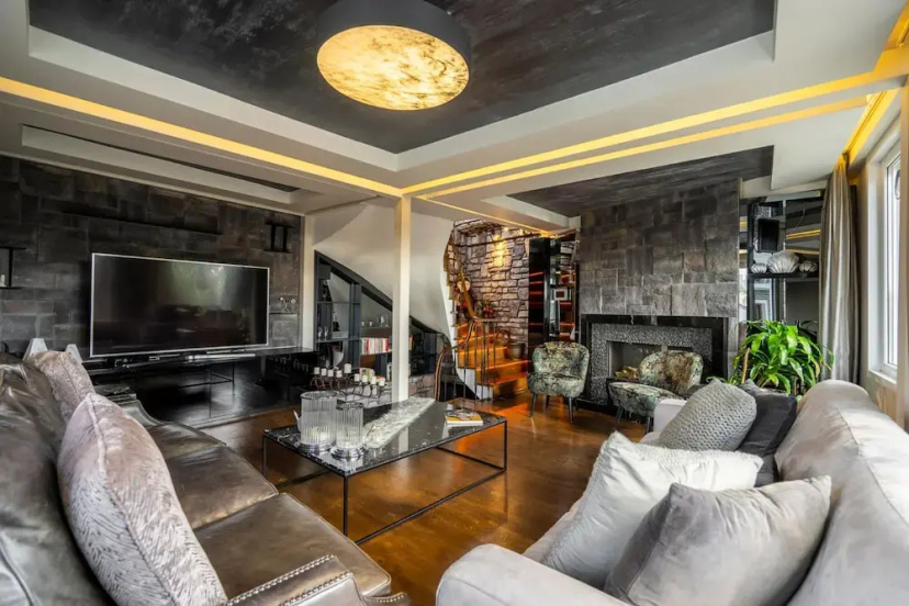 Bosphorus View Duplex w Terrace in Ortakoy — забронировать отель в Стамбуле