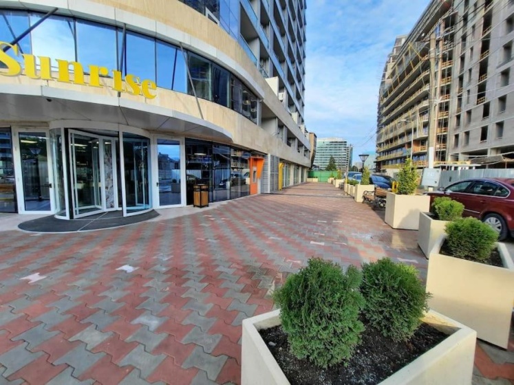 Leo Group Apartment 14-302B Sunrise Batumi — отель с удобствами в Батуми