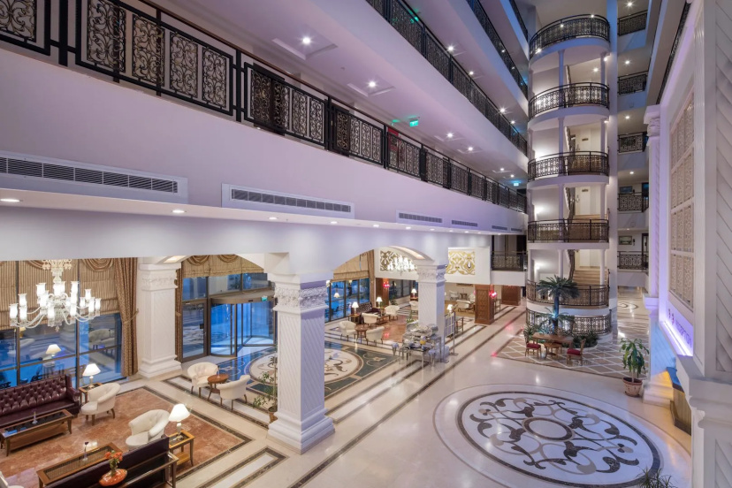 Сравните цены на Aydinbey King's Palace & Spa -Ultra All Inclusive в Манавгат