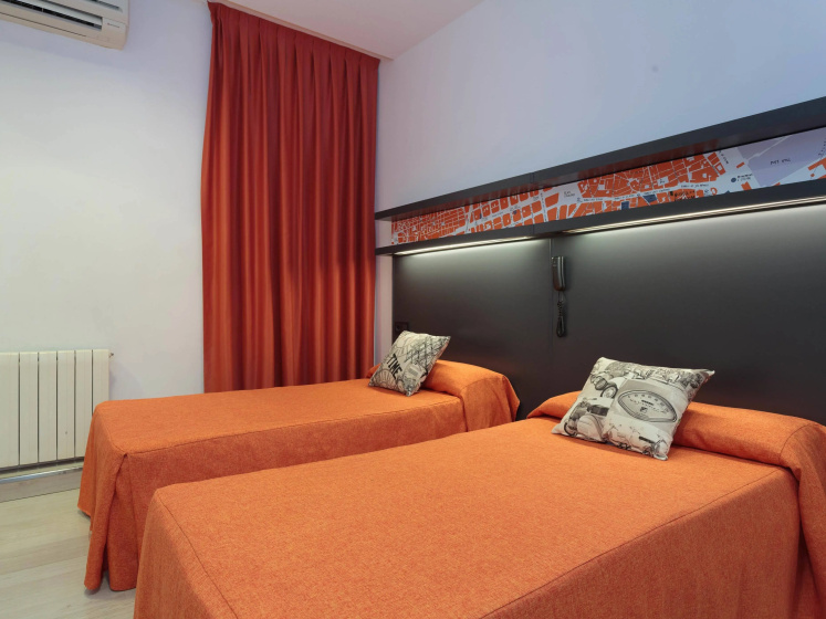 Hostal Benidorm — отзывы гостей и цены