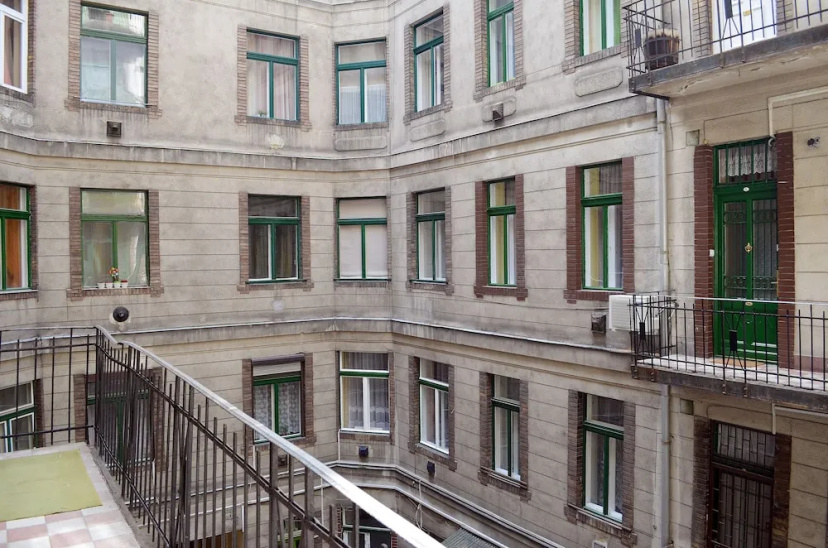 Luxury Style Apartments — отель с удобным расположением в Будапеште