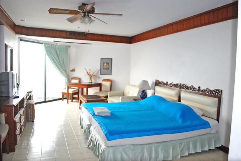 Цены на Paradise Condominium Apartments в Паттайе