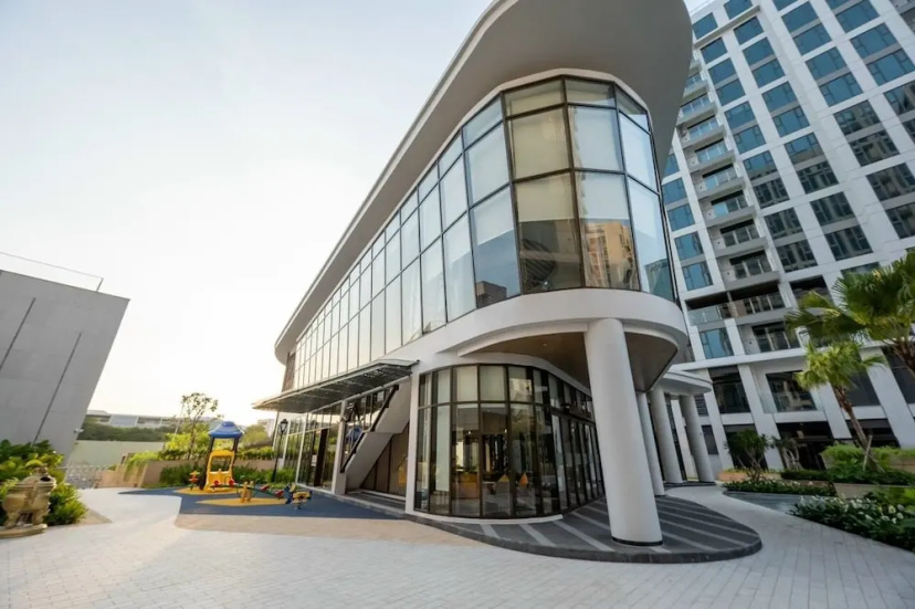 Happy Light Apartment in the Cardinal Court — отель с удобным расположением в Хошимине