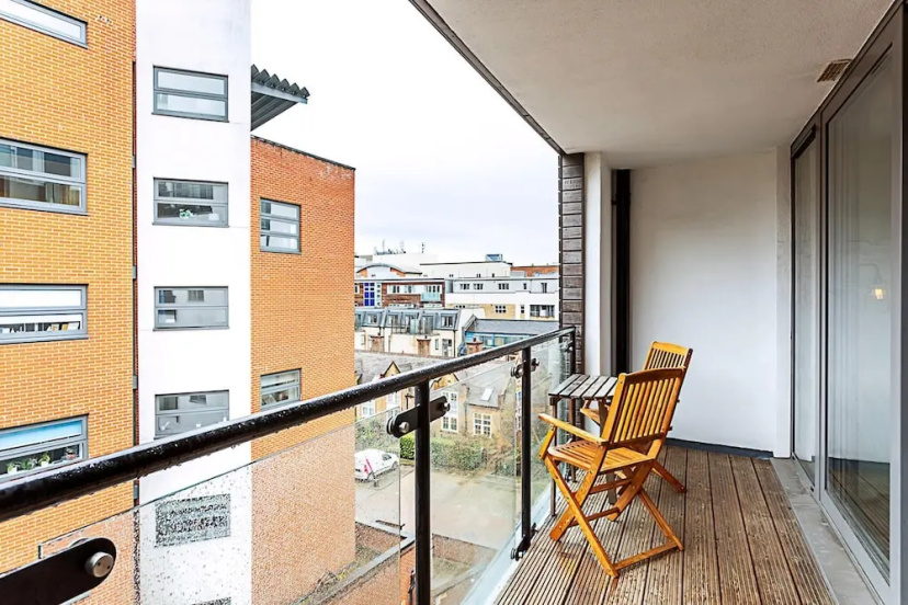 Duplex Two-bed Apartment Near Tower Bridge — комфортный отель в Лондоне