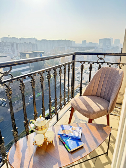 Цены на Royal Rentals (Роял Ренталс) на улице Амира Темура 86 в Ташкент