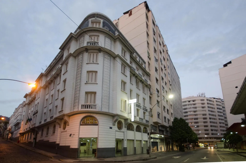 Hotel Monte Alegre — отель рядом с интересными местами в Рио