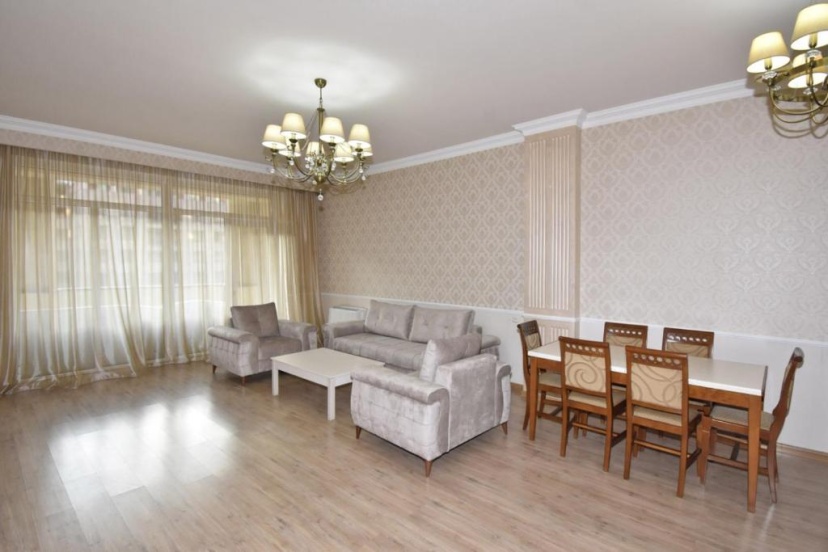 Northern Avenue, 2 bedrooms Unique, Luxury apartment with Special Open balcony HH567 — забронировать отель в Ереван